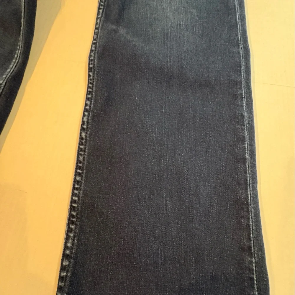 Tommy Bahama Dark Blue Straight Jeans Size 36x32 - Picture 2 of 10